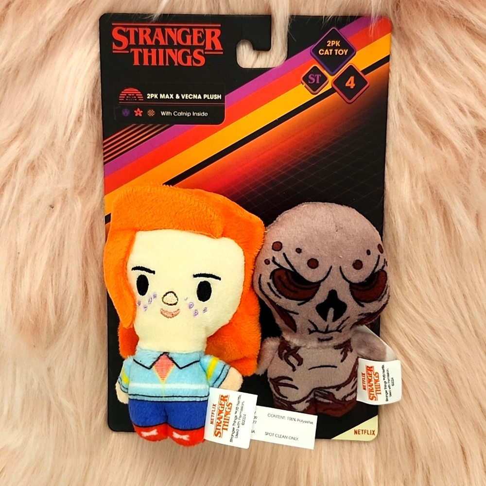 Brand New STRANGER THINGS CAT TOYS-2CT